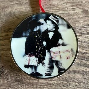 1997 Pretty as a Picture Porcelain Mini Plate Ornament “Sending Warmest Wishes"